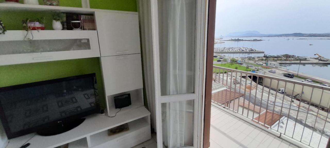 Via Genova Apartment Ольбія Екстер'єр фото