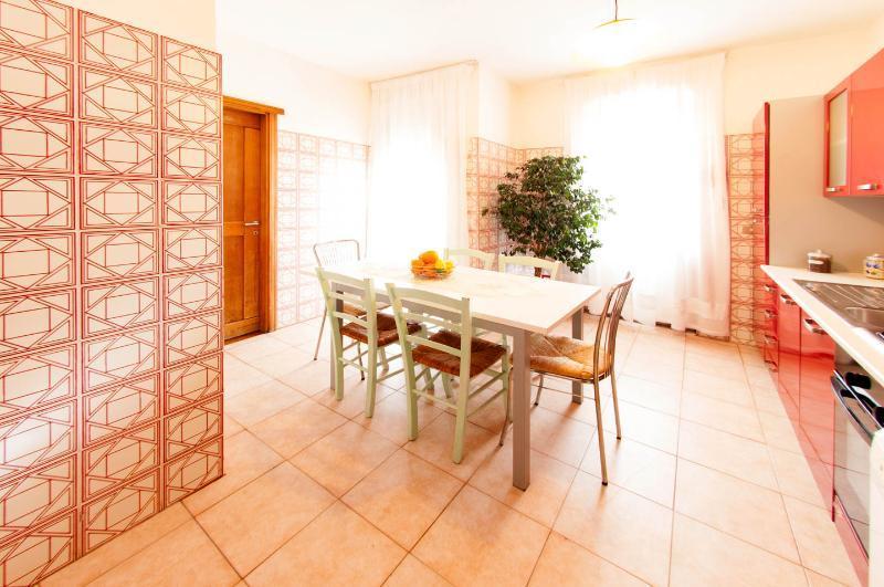 Via Genova Apartment Ольбія Екстер'єр фото
